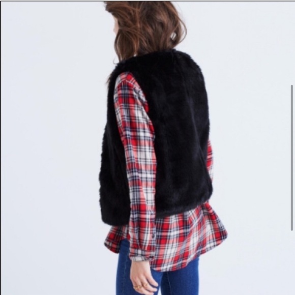 Madewell Faux Fur Black Vest - Picture 4 of 10